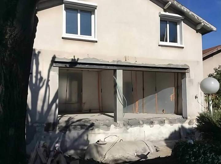 Des ouvertures de murs porteurs réalisées par des professionnels